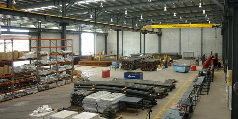 10 tonne gantry cranes inside this state of the art industrial building in Carole Park Ipswich